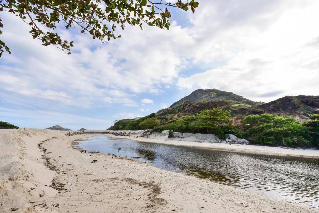 Sobrado Secreto - Pes Na Areia